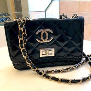 CHANEL crossbody & Shoulder bag and bundle makeup
